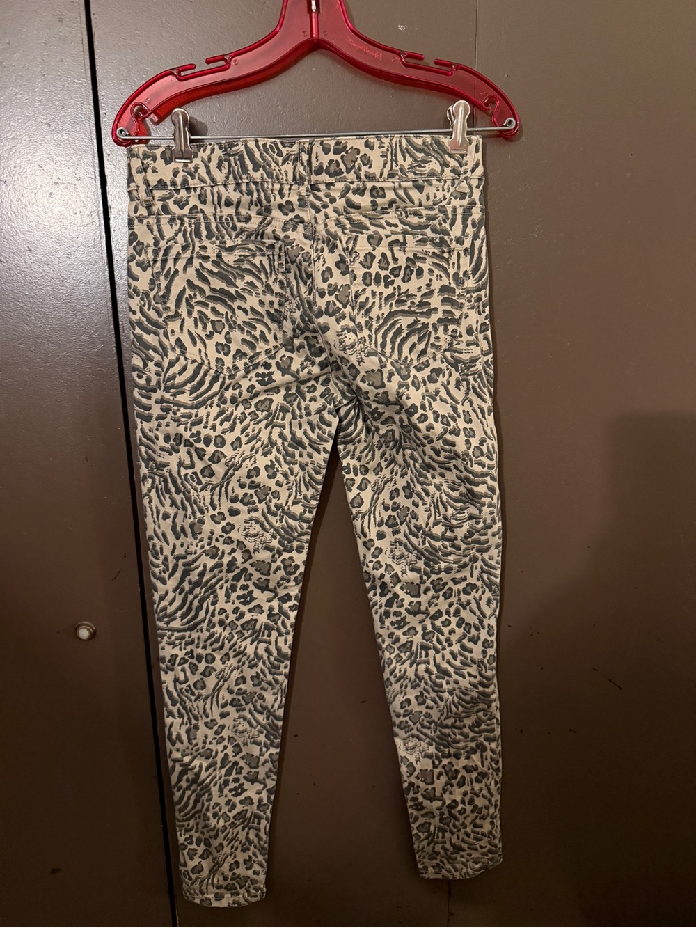 Democracy “Ab” technology Skinny Jeans in brown with Black Animal Print - Picture 6 of 6